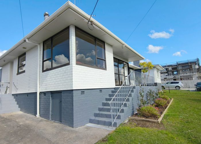  at 7 Cobham Crescent, Kelston, Waitakere City, Auckland