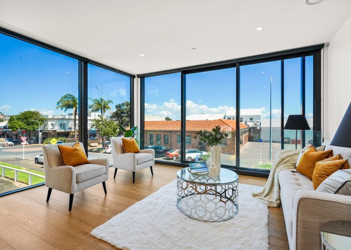  at 2/19 Polygon Road, Saint Heliers, Auckland City, Auckland