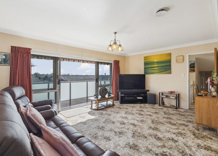  at 2/18 Hanover Place, Pahurehure, Papakura