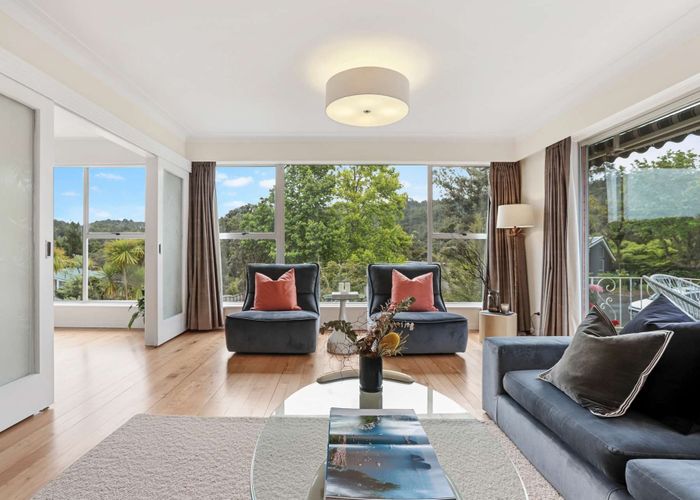  at 52 Rimutaka Place, Titirangi, Auckland