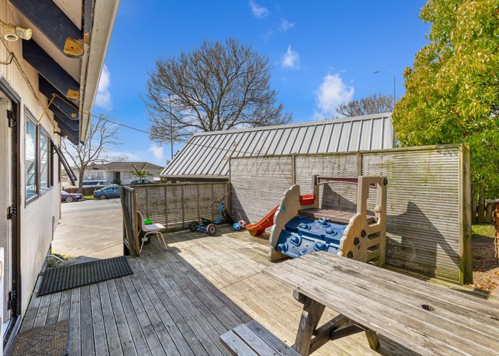  at 1/127 Boundary Road, Clover Park, Auckland