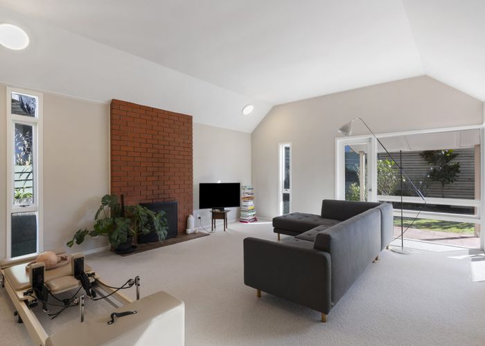  at 4 Ridd Crescent, Karori, Wellington, Wellington