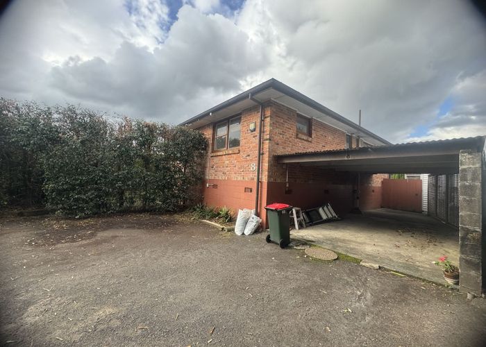  at 8 Boyd Avenue, Mangere Bridge, Auckland