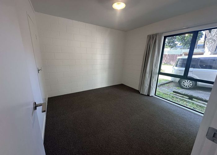  at 2/12 Wood Street, Wallaceville, Upper Hutt, Wellington