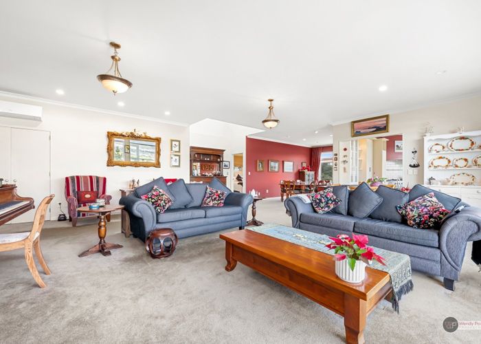  at 11C Miromiro Road, Maungaraki, Lower Hutt