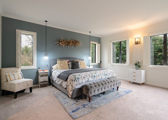  at 18 Myra Evelyn Grove, Albany