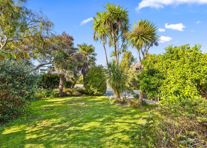  at 10 Cedar Drive, Paraparaumu Beach, Kapiti Coast, Wellington