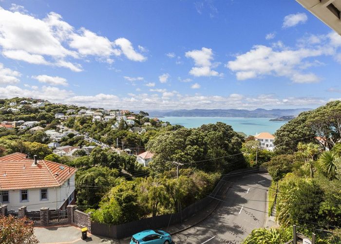  at 29 Wadestown Road, Wadestown, Wellington