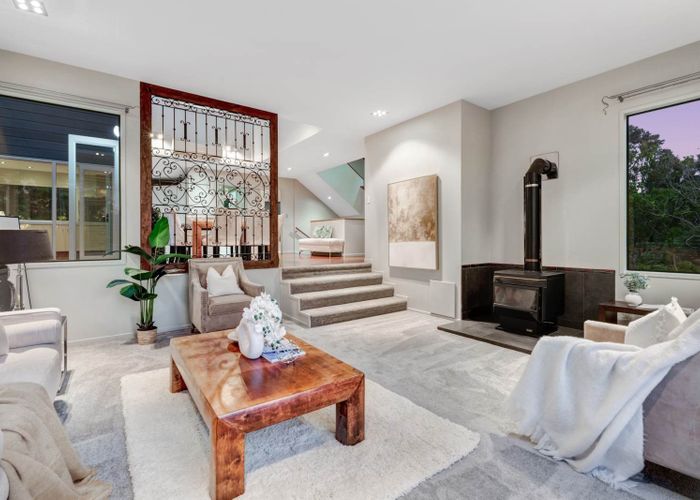  at 100 Hadfield Street, Beach Haven, North Shore City, Auckland