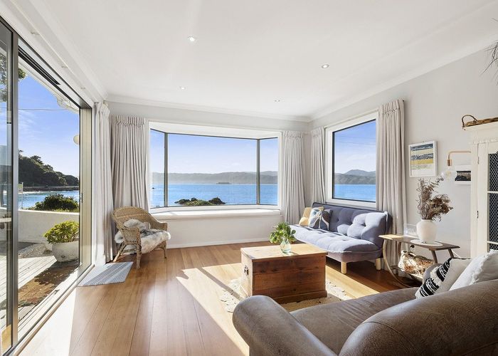  at 493 Karaka Bay Road, Karaka Bays, Wellington, Wellington