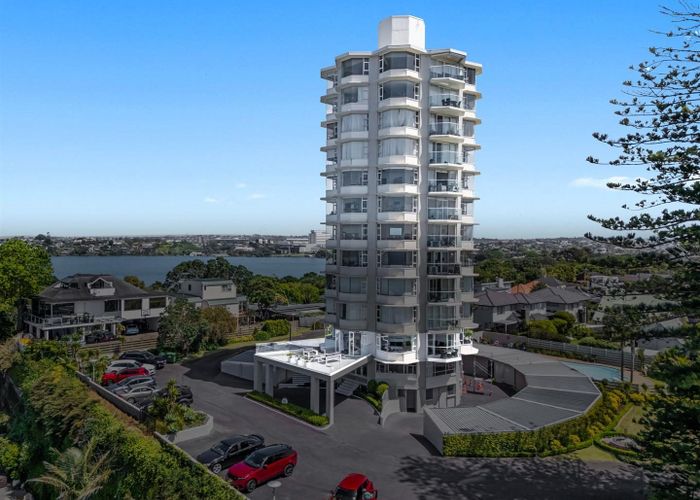  at 1/90 Kitchener Road, Milford, North Shore City, Auckland