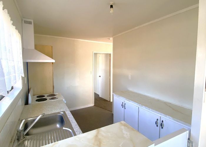  at 8 Mikasa Place, Mangere, Manukau City, Auckland