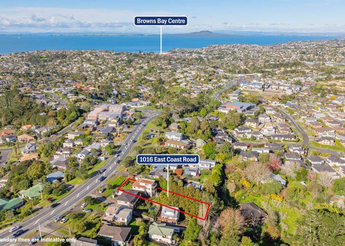  at 1016 East Coast Road, Fairview Heights, North Shore City, Auckland