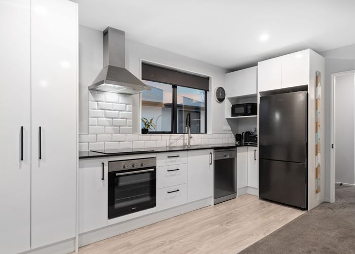  at 2/30A Northcote Road, Northcote, Christchurch