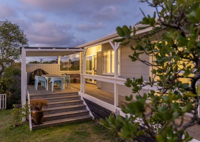  at 239 Rosetta Road, Raumati Beach, Kapiti Coast, Wellington
