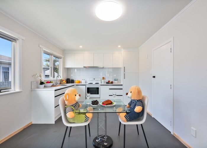  at 5 Alexander Crescent, Otara, Auckland