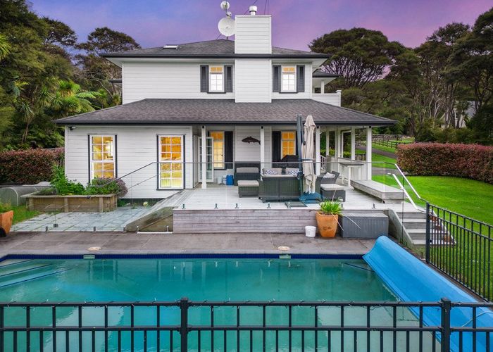  at 33 Cochran Road, Oratia, Auckland
