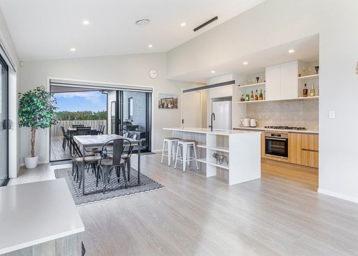  at 74 Vinistra Road, Huapai, Kumeu