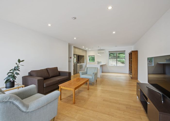  at 7 Saddleback Grove, Karori, Wellington