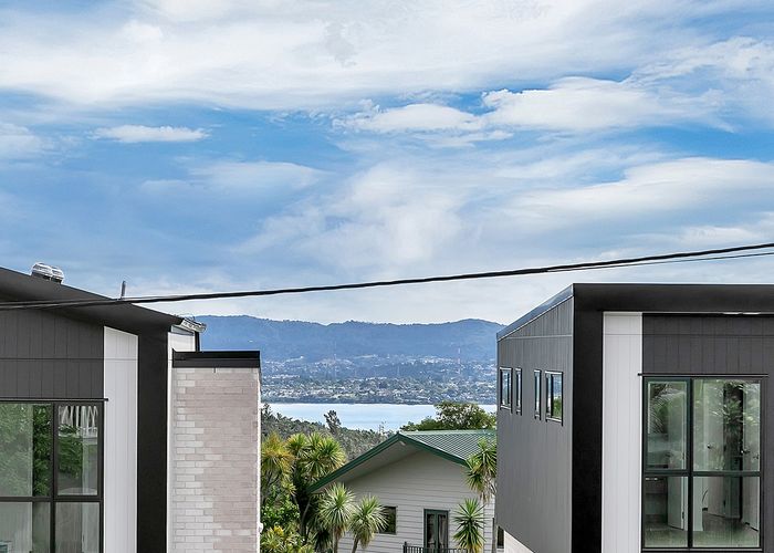  at 1/5 Waipa Street, Birkenhead, Auckland