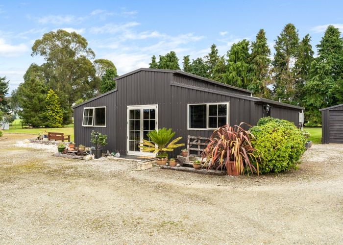  at 2482 Herbert-Hampden Road, Waianakarua