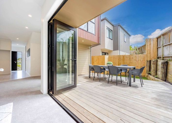  at 6D Pax Avenue, Forrest Hill, North Shore City, Auckland