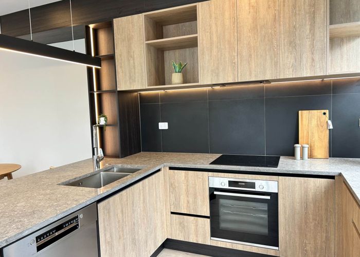  at 11/27 Hastings Road, Mairangi Bay, North Shore City, Auckland