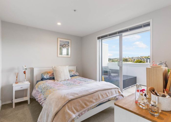  at 403/25 Bute Road, Browns Bay, Auckland