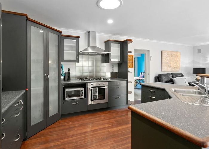  at 17 Grace Avenue, Leamington, Cambridge