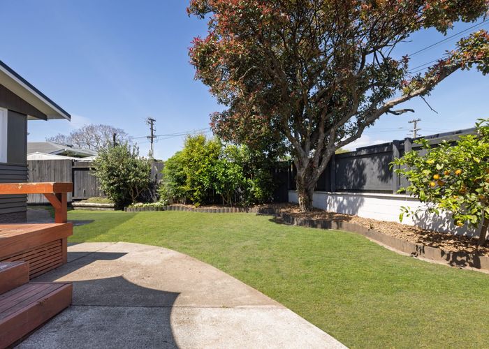  at 33 Queen Road, Bellevue, Tauranga