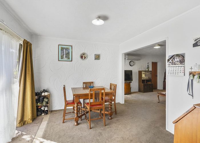  at 2/10 Hunter Street, Hamilton Lake, Hamilton, Waikato