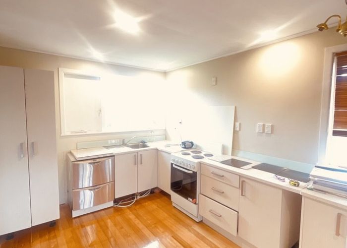  at 28 Maui Pomare Street, Blockhouse Bay, Auckland City, Auckland