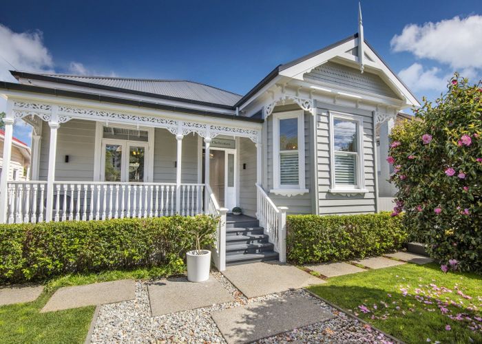  at 11 Cheltenham Road, Cheltenham, Devonport, North Shore City, Auckland