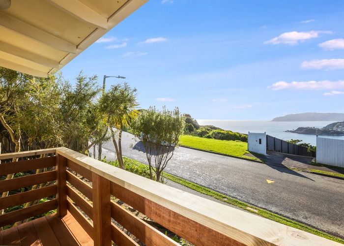  at 5 Tuna Terrace, Titahi Bay, Porirua, Wellington