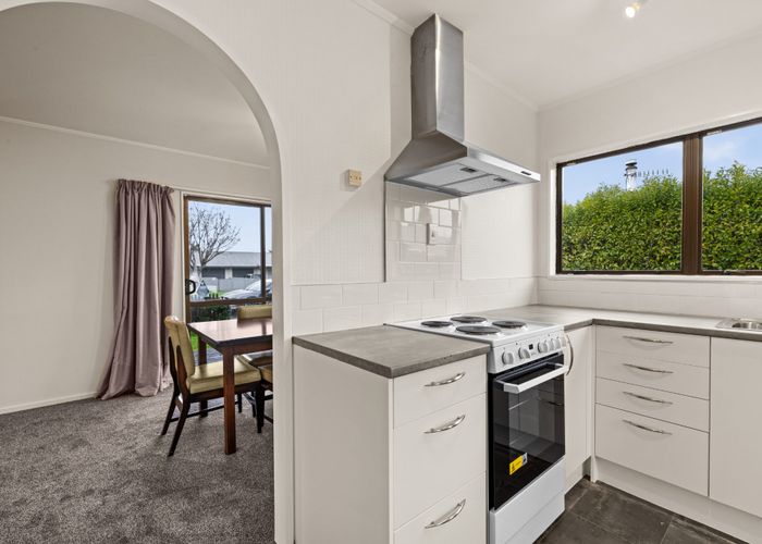  at 905 Collinge Road, Mayfair, Hastings