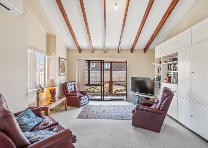  at 1/25 Captain Scott Road, Glen Eden, Auckland