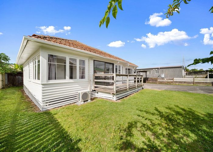  at 2/8 Fisher Crescent, Otara, Manukau City, Auckland