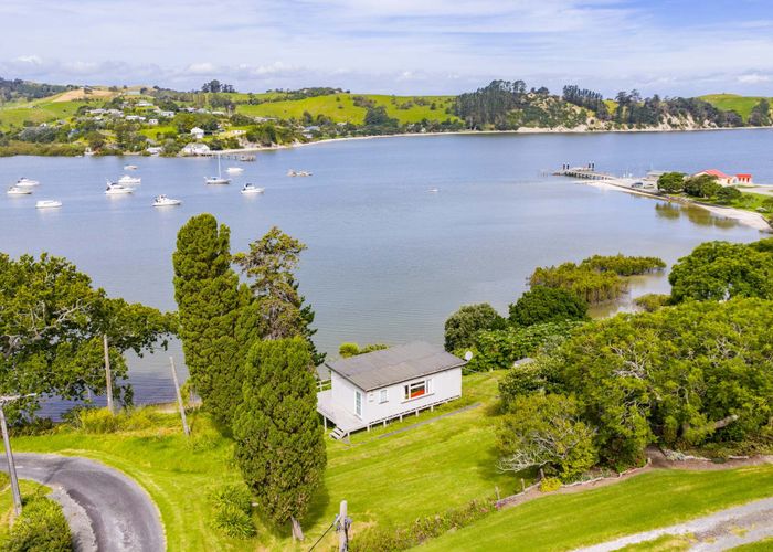  at 16 Fisher Street, Pahi, Kaipara, Northland