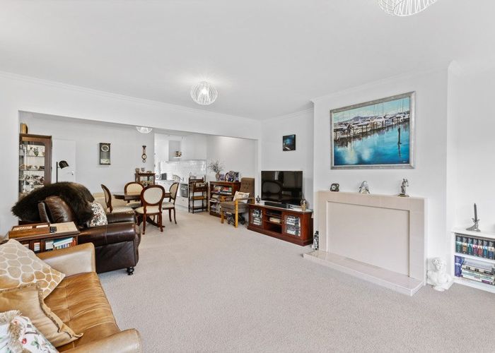  at 2/36 Office Road, Merivale, Christchurch City, Canterbury