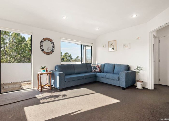  at 6/12 Wernham Place, Northcote, North Shore City, Auckland