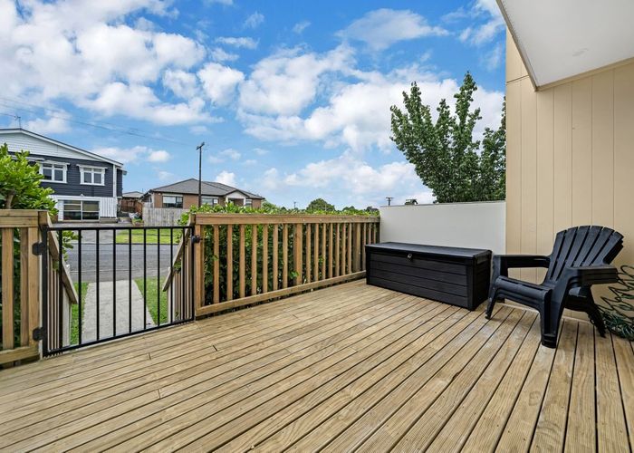  at 11/11 RAY SMALL DRIVE, Papakura, Papakura, Auckland