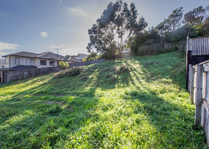  at 15 Fiordland Place, Aotea, Porirua