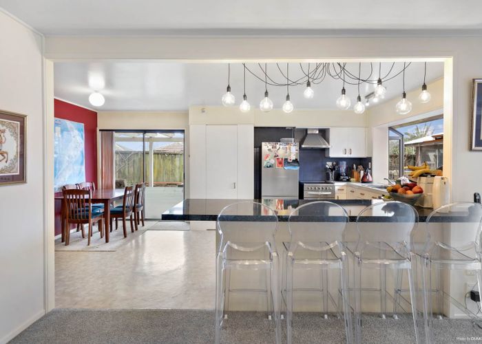  at 10 Windoma Circle, Manukau, Auckland