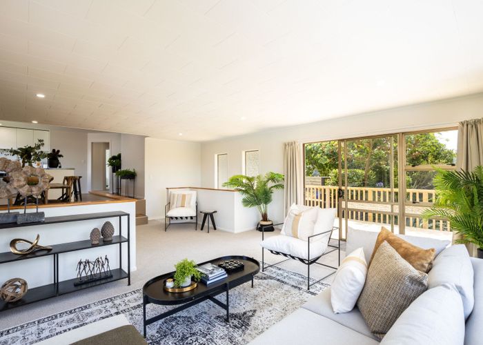  at 9 Fairview Place, Westown, New Plymouth