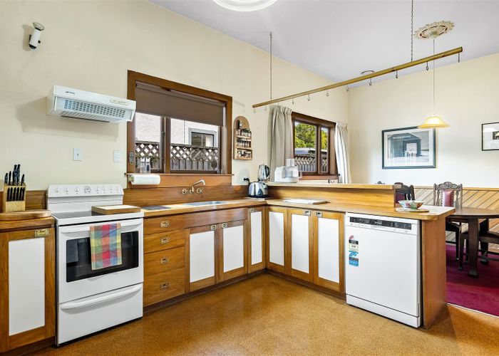  at 10 Weston Road, St Albans, Christchurch