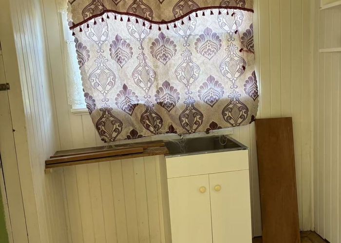  at 2 Glentui Road, Mount Albert, Auckland City, Auckland