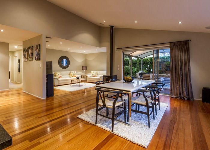  at 14 English Oak Drive, Albany, North Shore City, Auckland