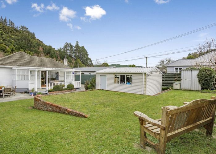  at 111 Hine Road, Wainuiomata, Lower Hutt