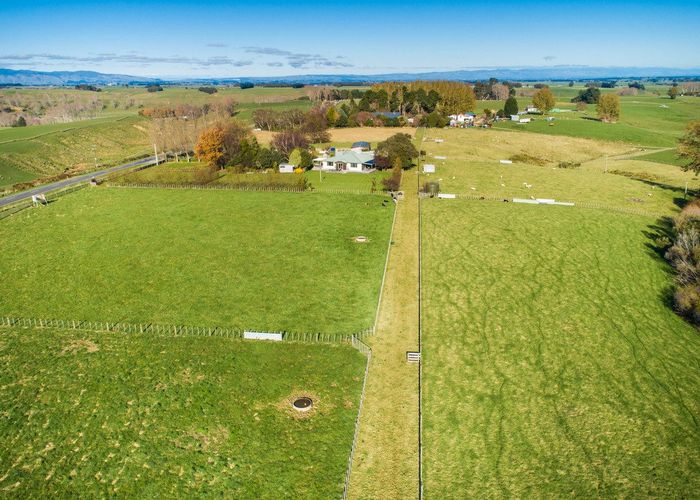  at 1564 Cheltenham Hunterville Road, Waituna West