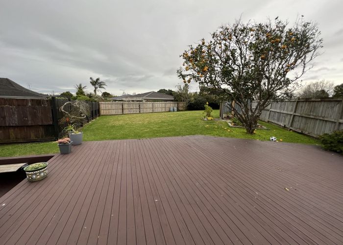  at 37 Fratley Ave, Farm Cove, Manukau City, Auckland
